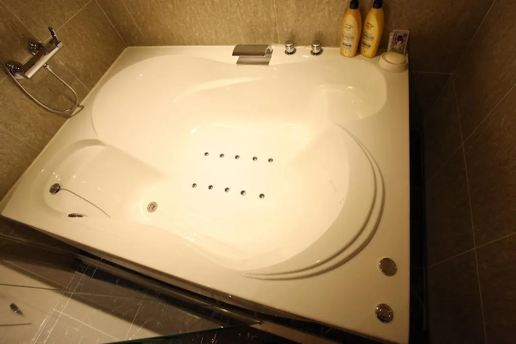 Eco Hotel Gimpo 2*,  South Korea